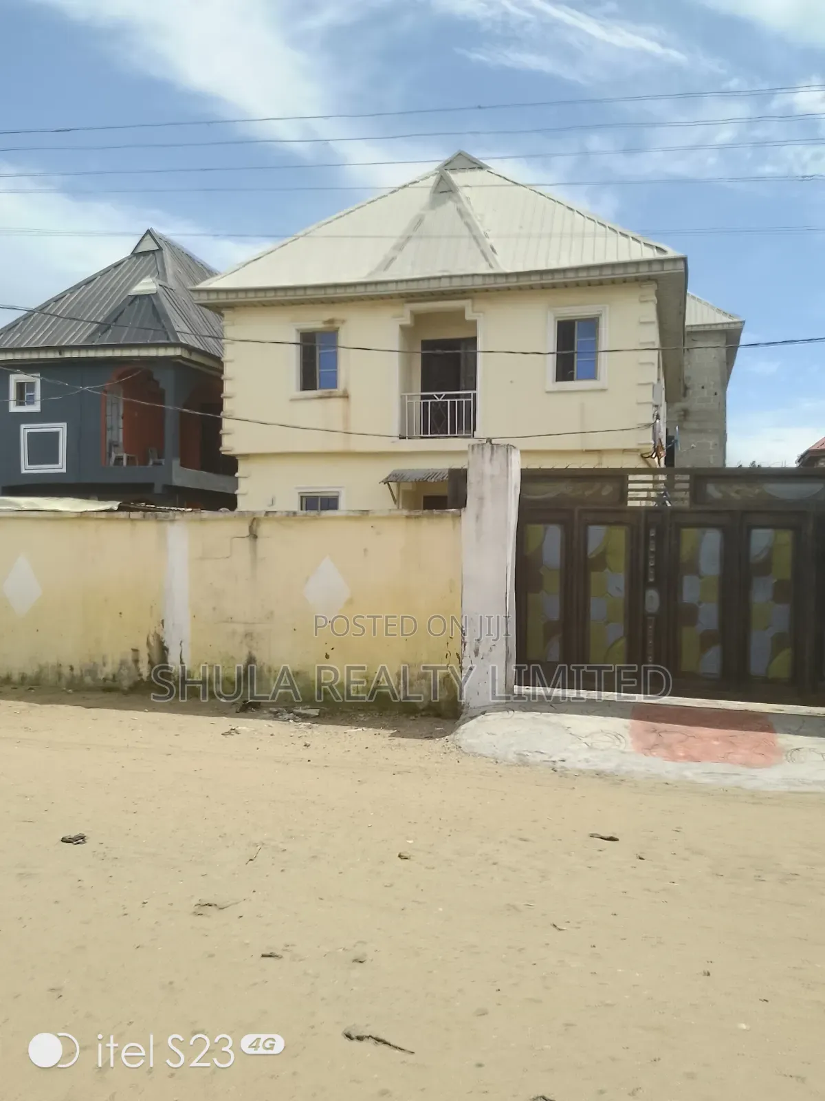 Furnished 17bdrm House in Ajangbadi for sale in Ajangbadi