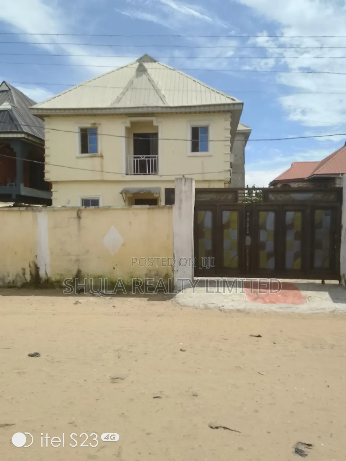 Furnished 17bdrm House in Ajangbadi for sale in Ajangbadi