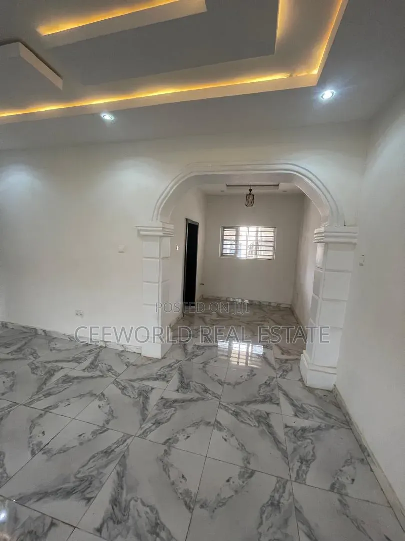 2bdrm Apartment in Main Ire Akari, Akala Express for rent in Akala Express