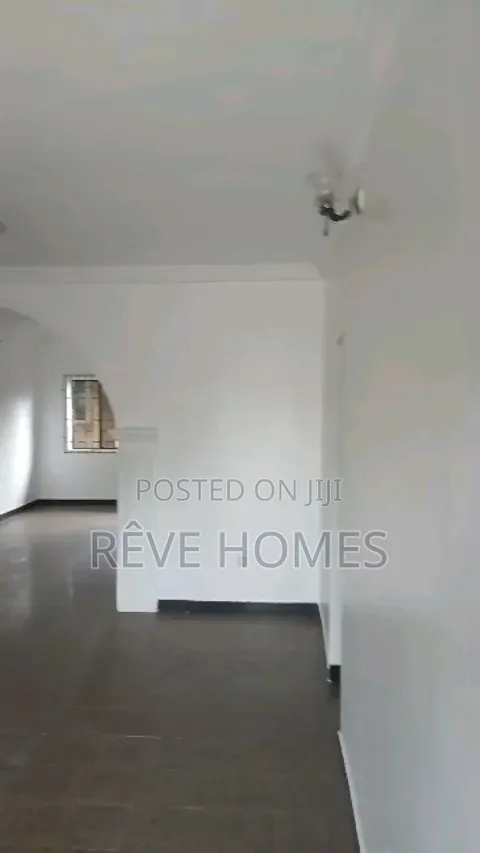 3bdrm Block of Flats in Millenuim/UPS for rent in Millenuim/UPS