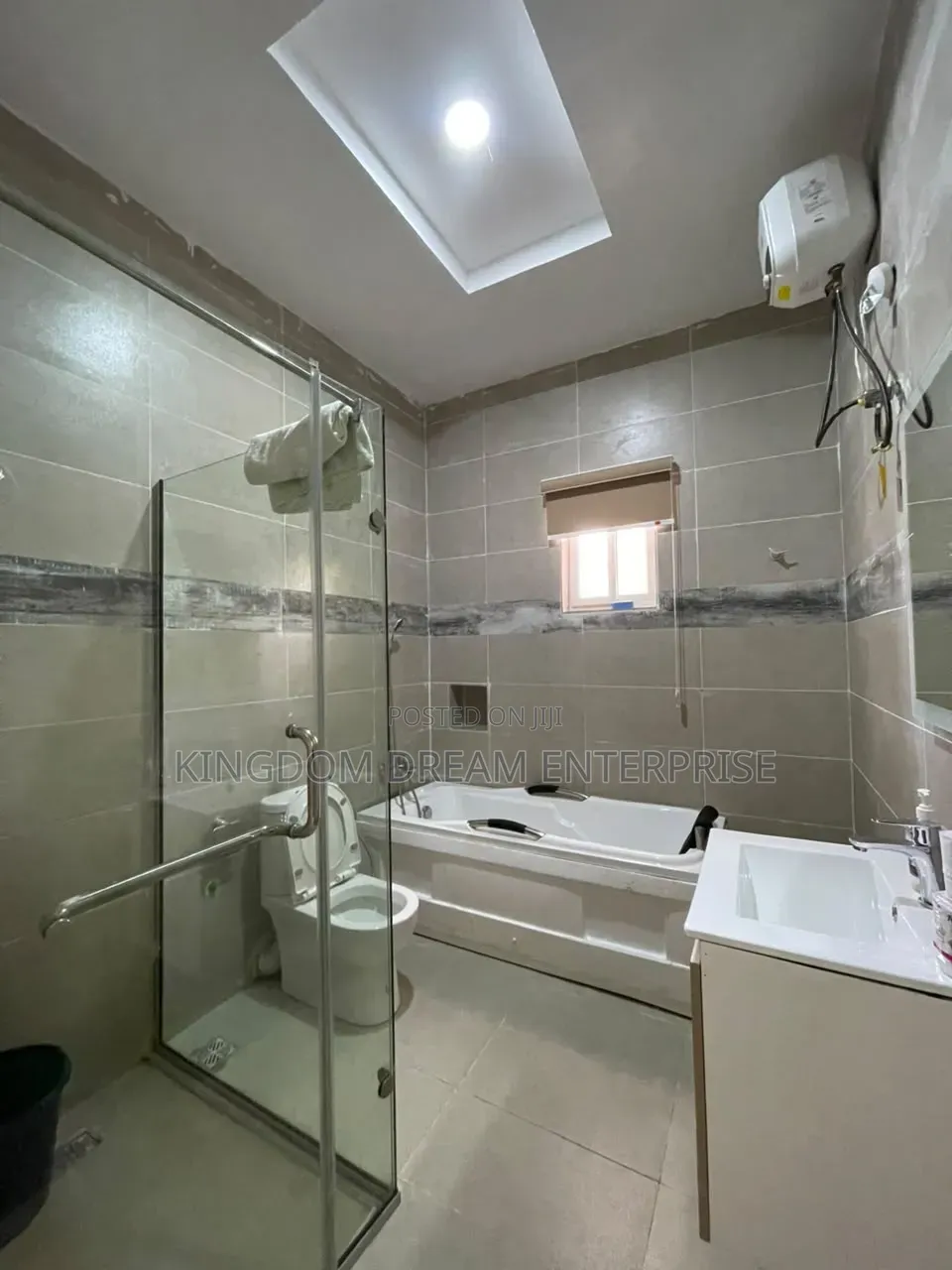 3bdrm Duplex in Harris Drive Vgc for sale in VGC / Ajah