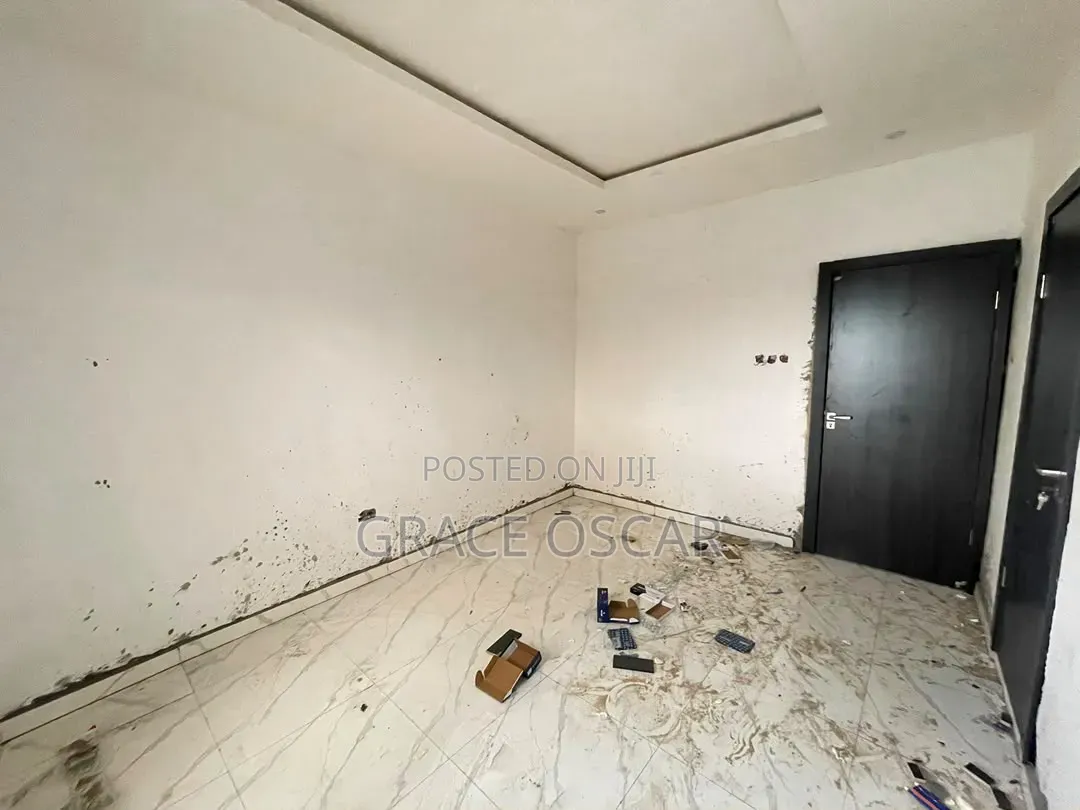3bdrm Apartment in Lagos Island / Lagos Island for sale in Lagos Island / Lagos Island