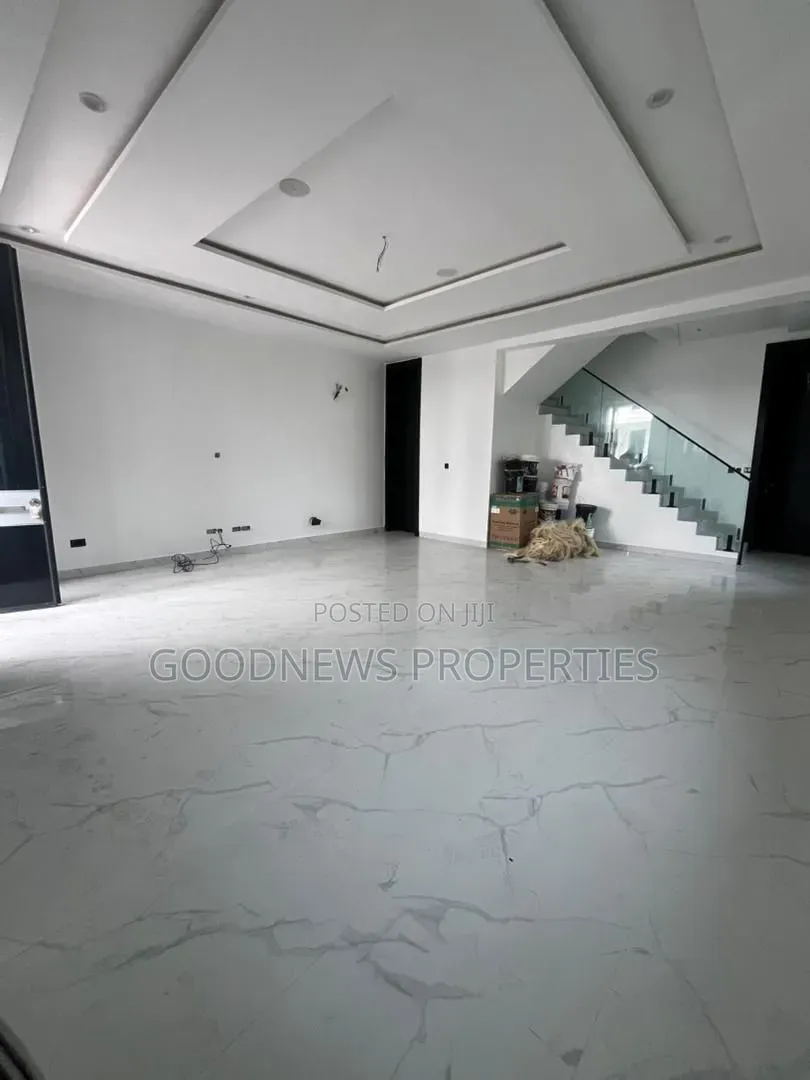 5bdrm Duplex in Victoria Island for sale in Victoria Island Extension