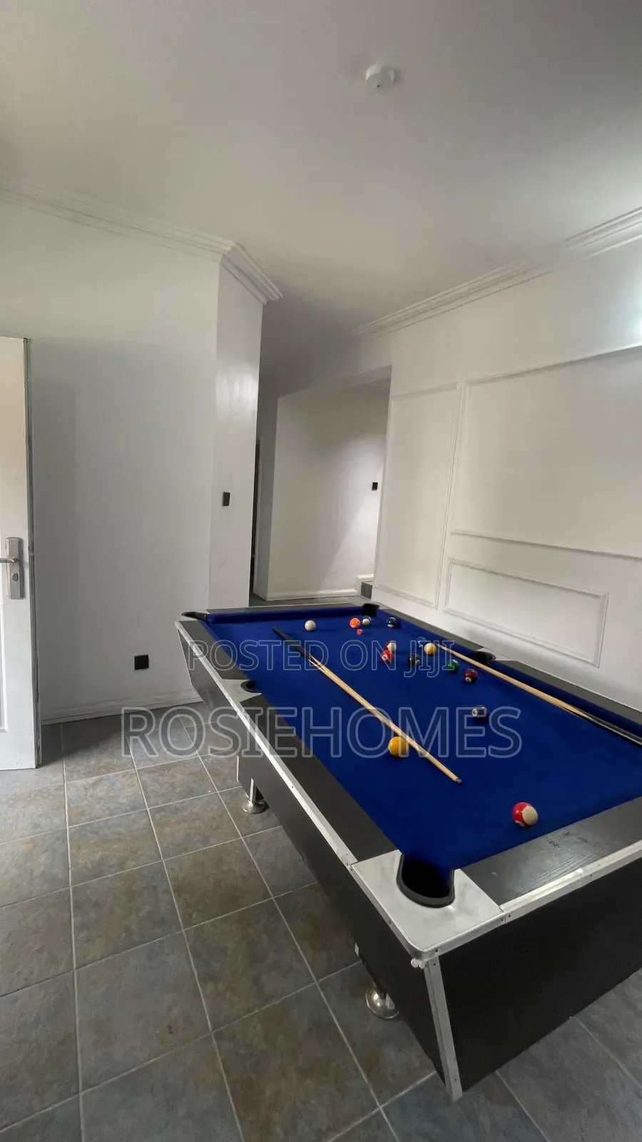Furnished 4bdrm Duplex in Osapa, Lekki Phase 1 for rent in Lekki Phase 1