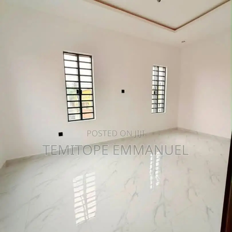 Furnished 4bdrm Duplex in GRA Phase 1 for sale in GRA Phase 1