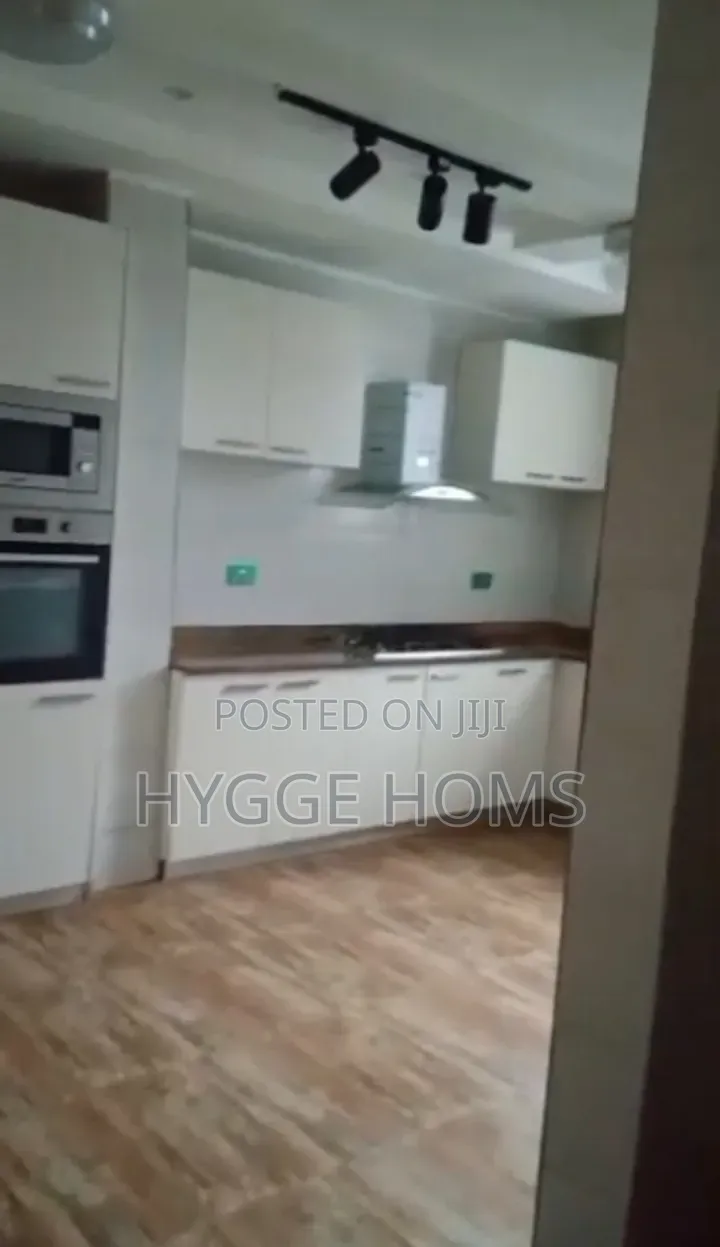 5bdrm Duplex in Osborne Phase 1 for rent in Osborne Foreshore Estate