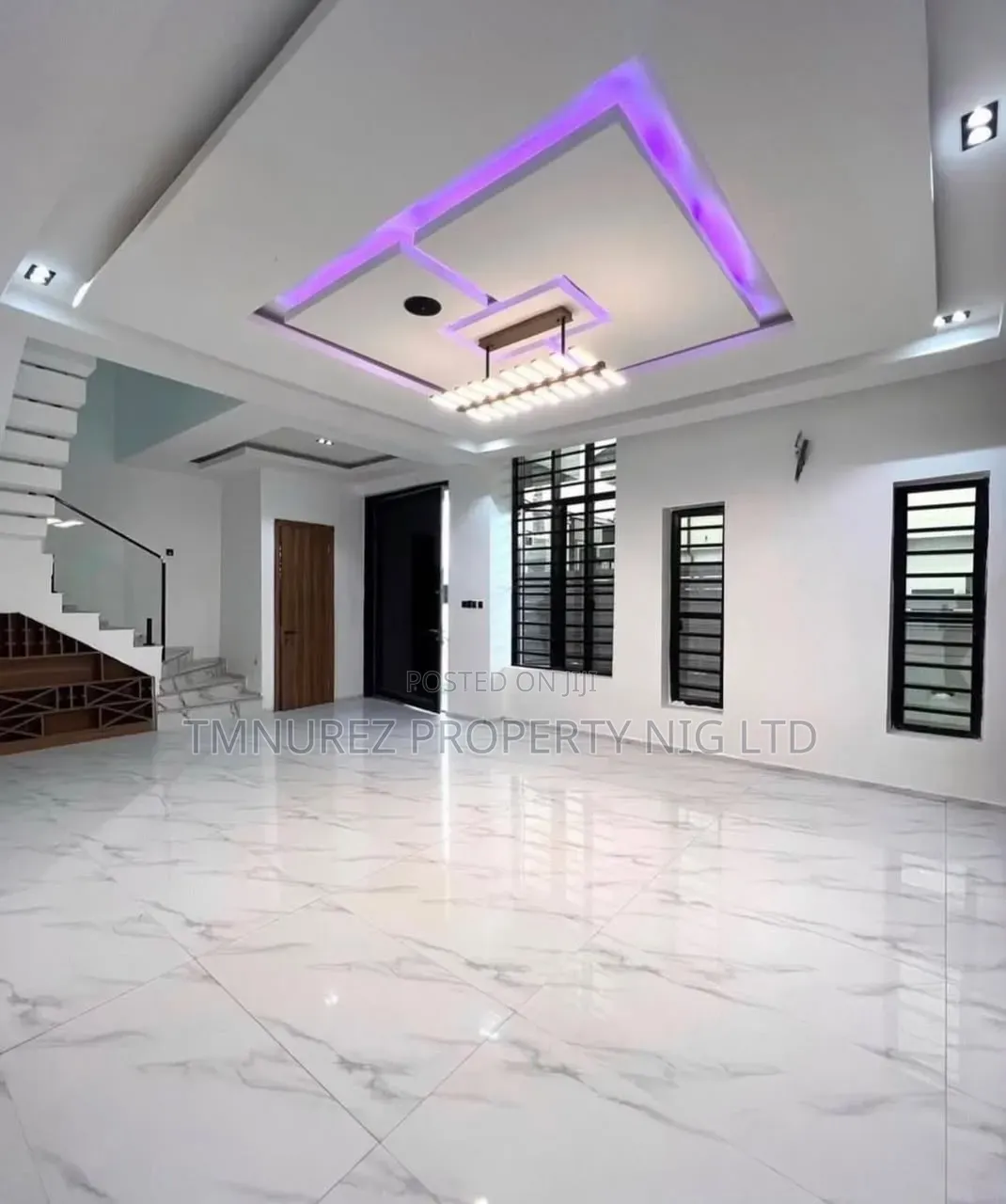 5bdrm Duplex in Chevron for rent in Chevron