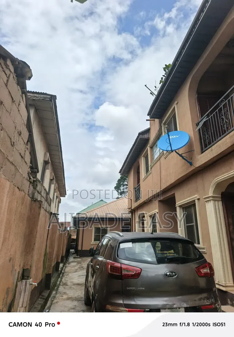 12bdrm Block of Flats in Igando / Ikotun/Igando for sale in Igando / Ikotun/Igando
