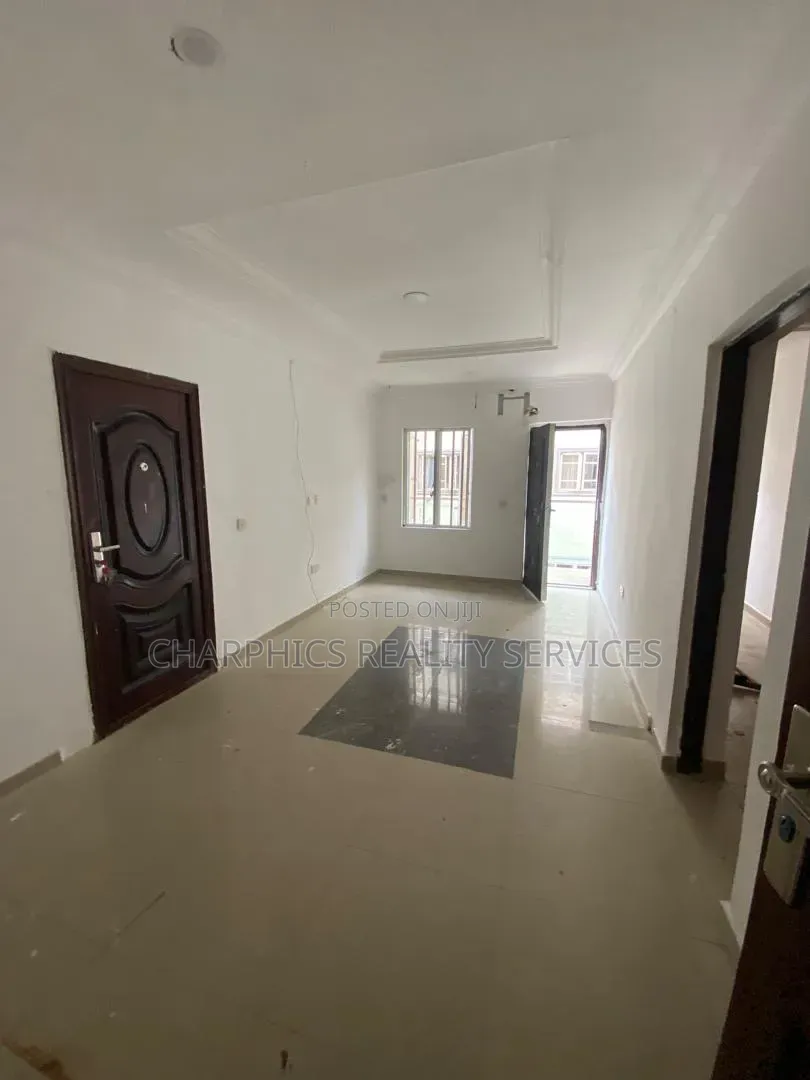4bdrm Duplex in Lekki Phase 1 for rent in Lekki Phase 1