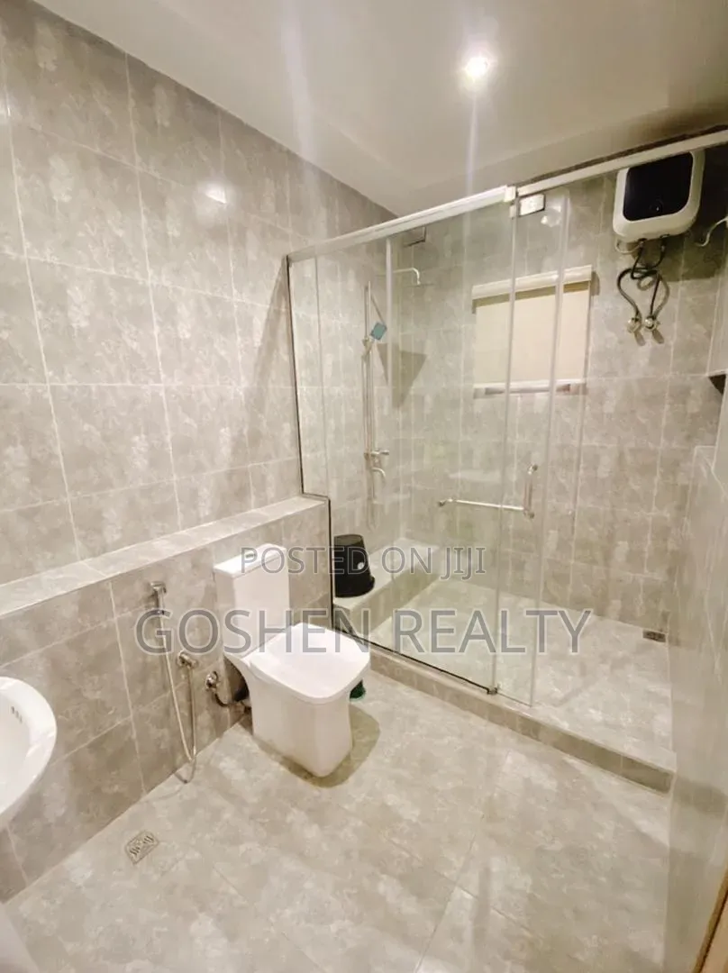 Furnished 4bdrm Townhouse / Terrace in Jahi for rent in Jahi
