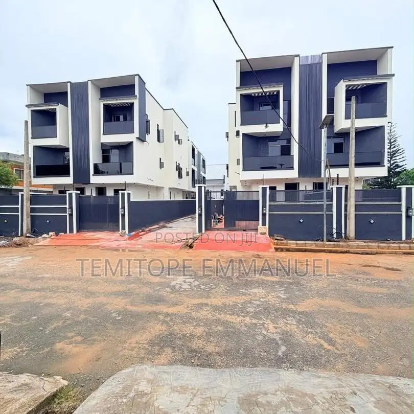 Furnished 4bdrm Duplex in Adeniyi Jones for sale in Adeniyi Jones