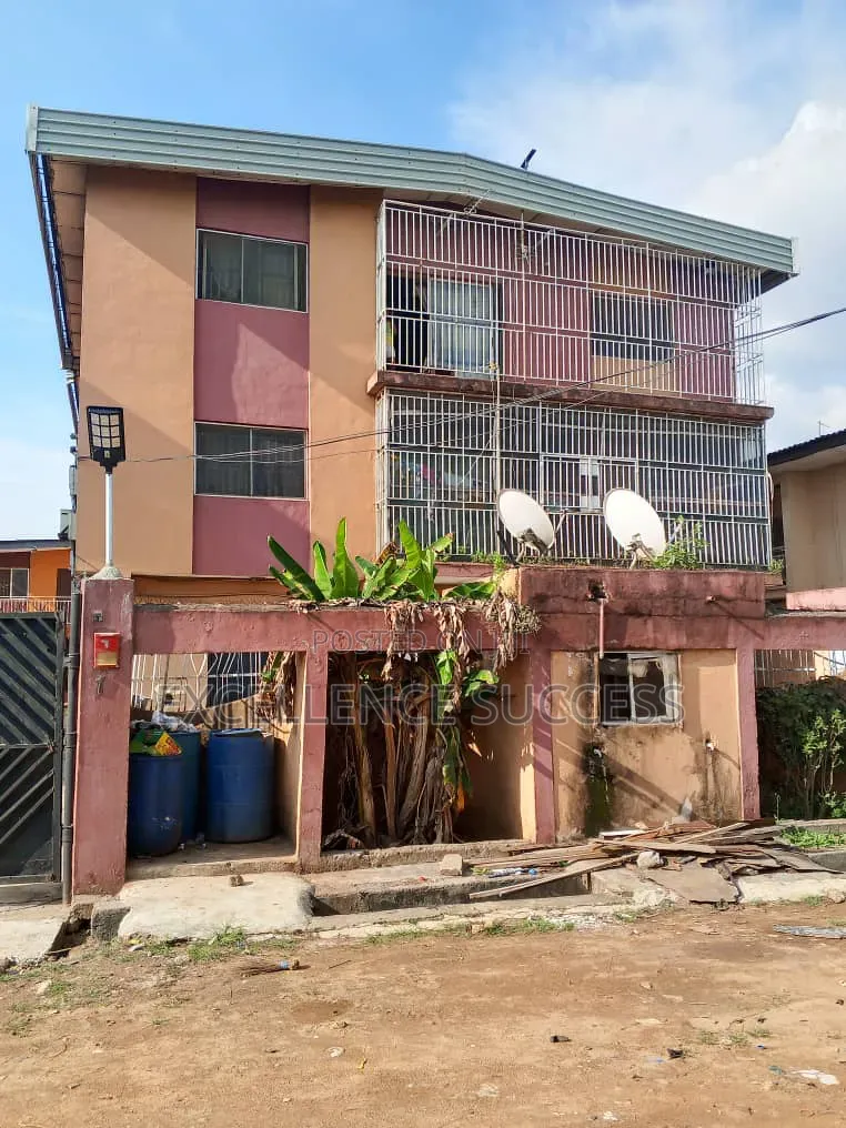 3bdrm Block of Flats in Egbeda Lagos for sale in Egbeda
