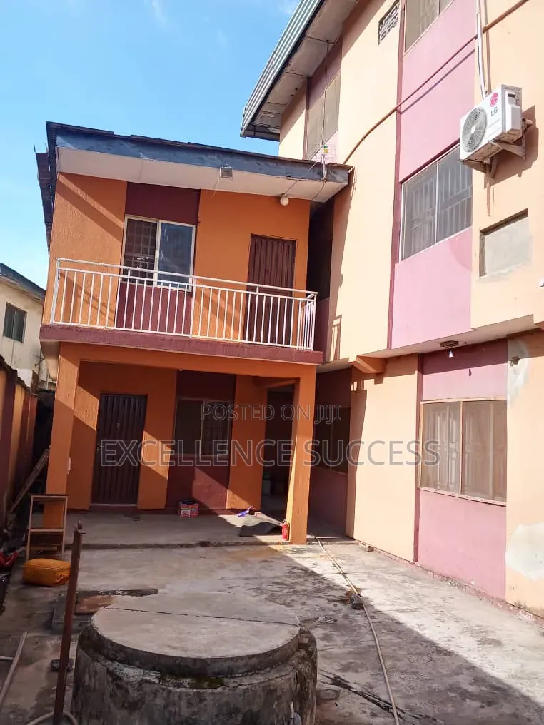 3bdrm Block of Flats in Egbeda Lagos for sale in Egbeda