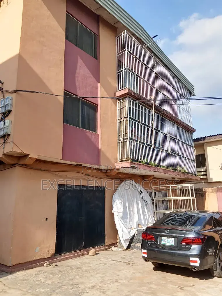 3bdrm Block of Flats in Egbeda Lagos for sale in Egbeda