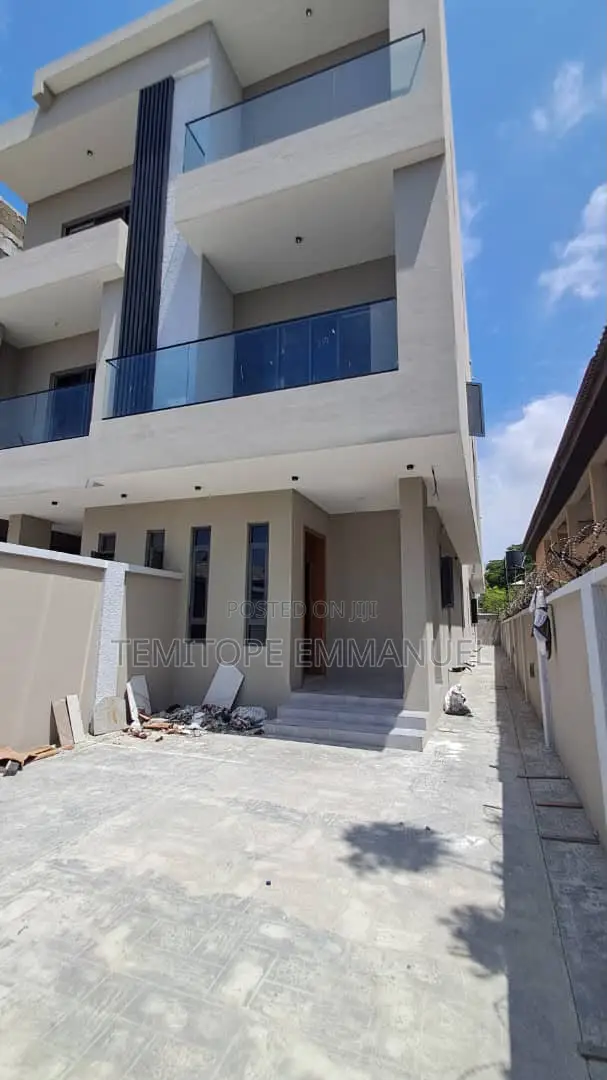 Furnished 5bdrm Duplex in Lekki Phase 1 for sale in Lekki Phase 1
