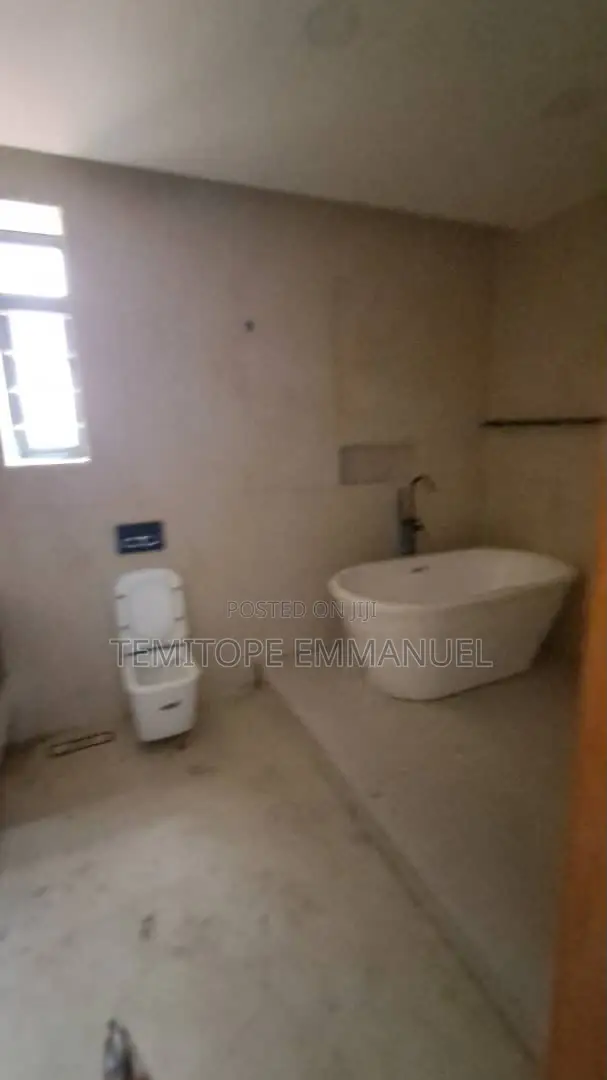 Furnished 5bdrm Duplex in Lekki Phase 1 for sale in Lekki Phase 1