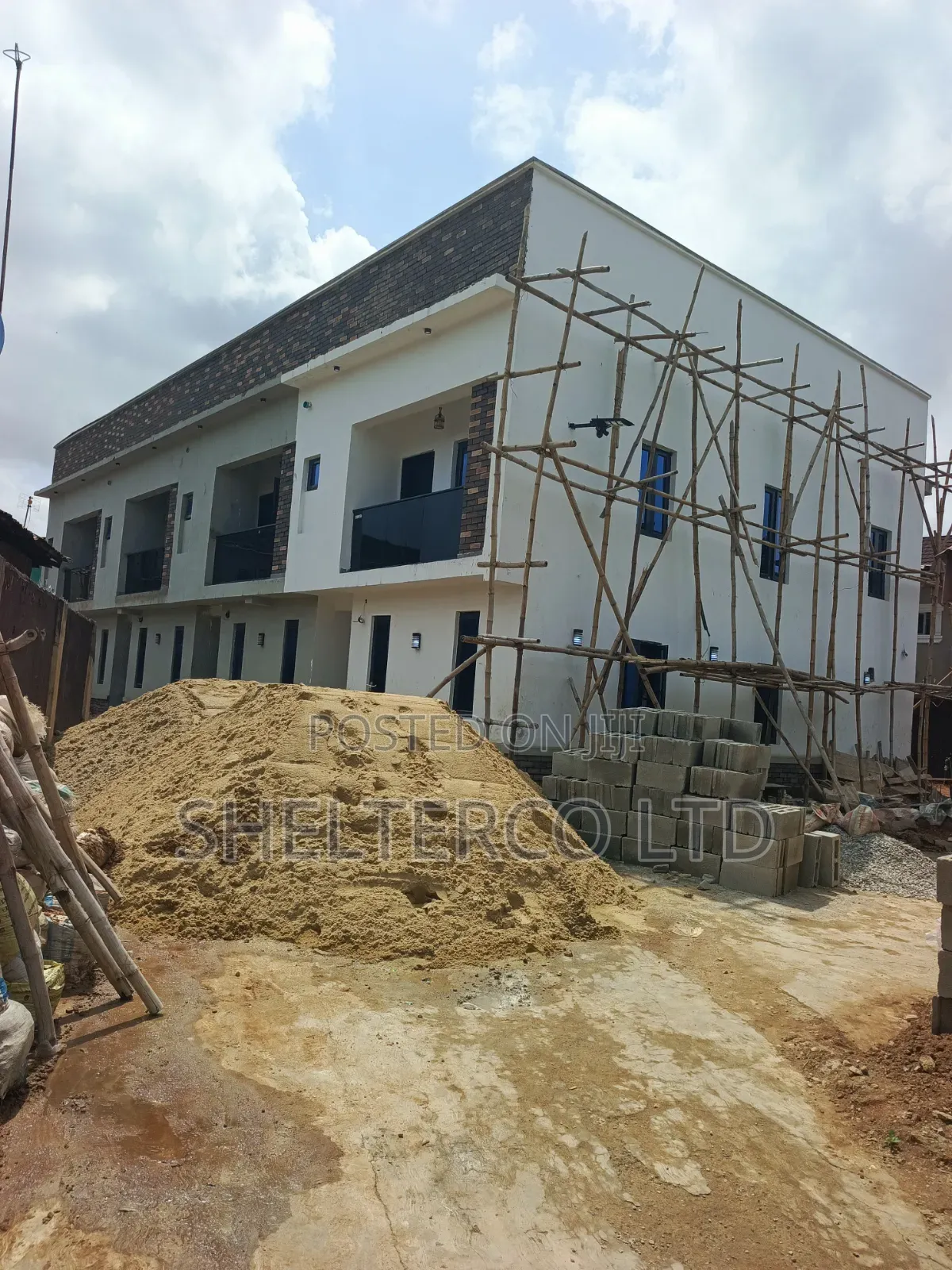 Furnished 3bdrm Duplex in Gated, Tared And, Mende for sale in Mende