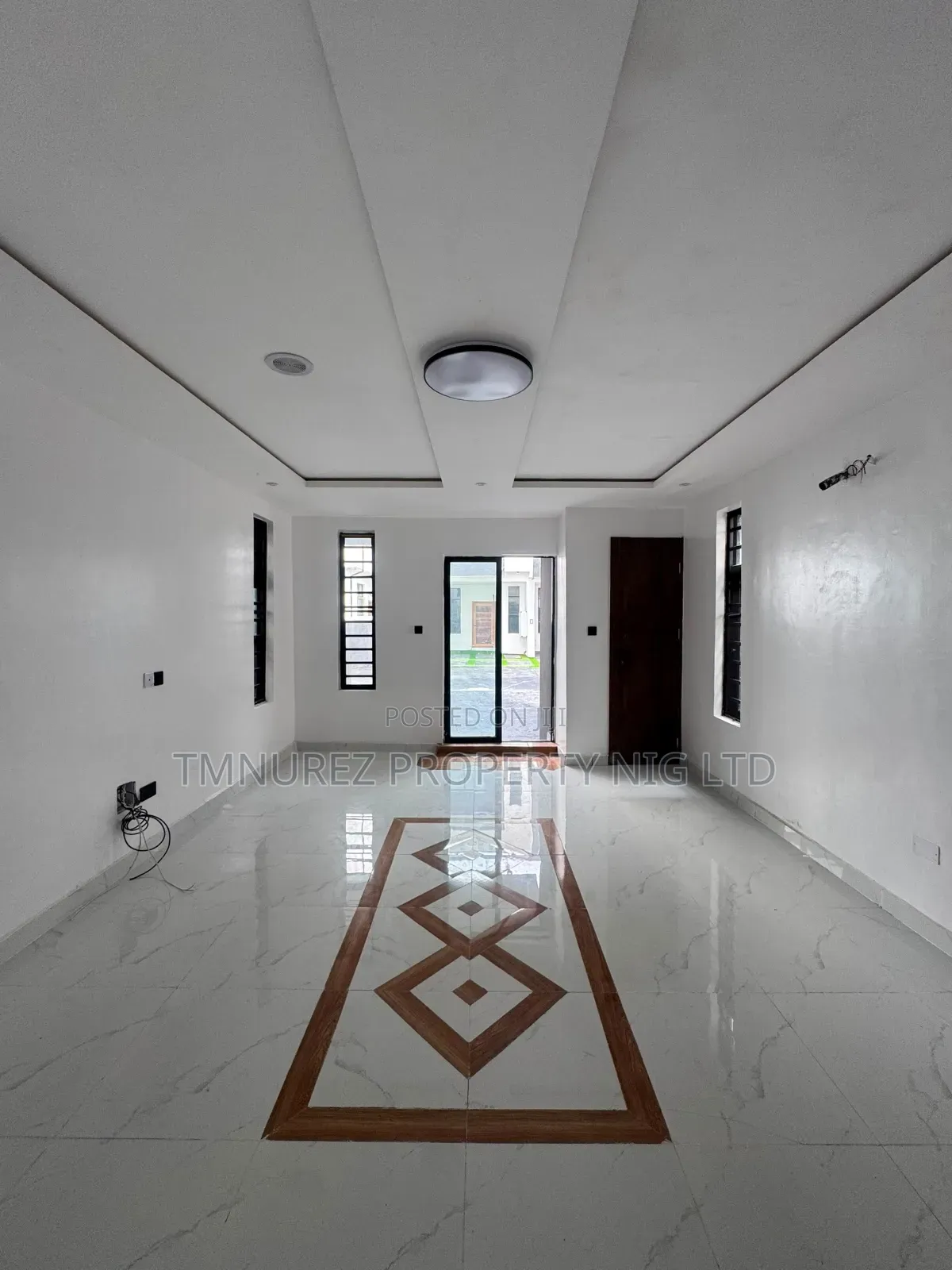 2bdrm Apartment in Chevron for rent in Chevron
