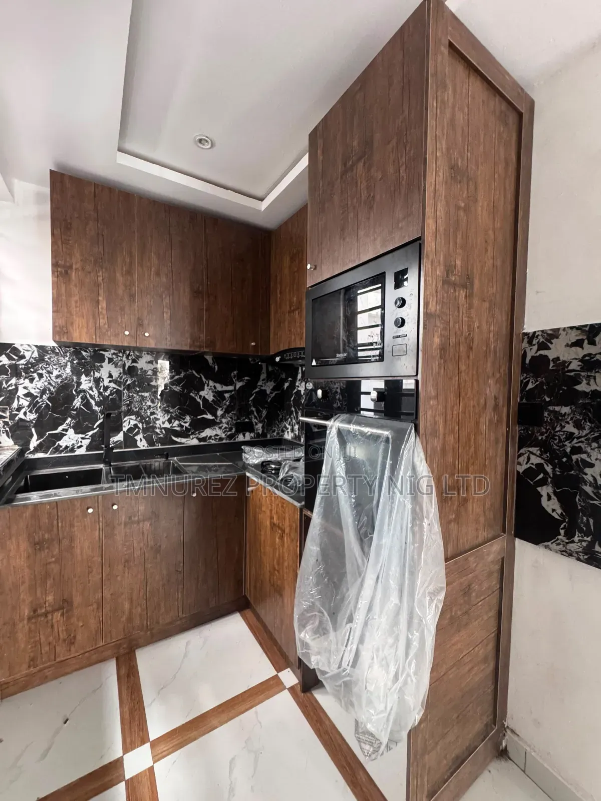 2bdrm Apartment in Chevron for rent in Chevron