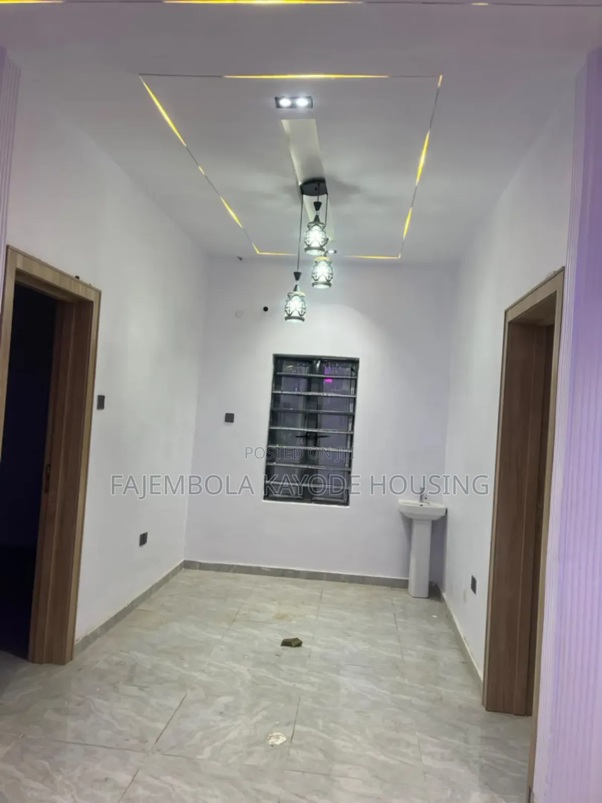 3bdrm Bungalow in Ahoyaya Estate, Jericho for sale in Jericho