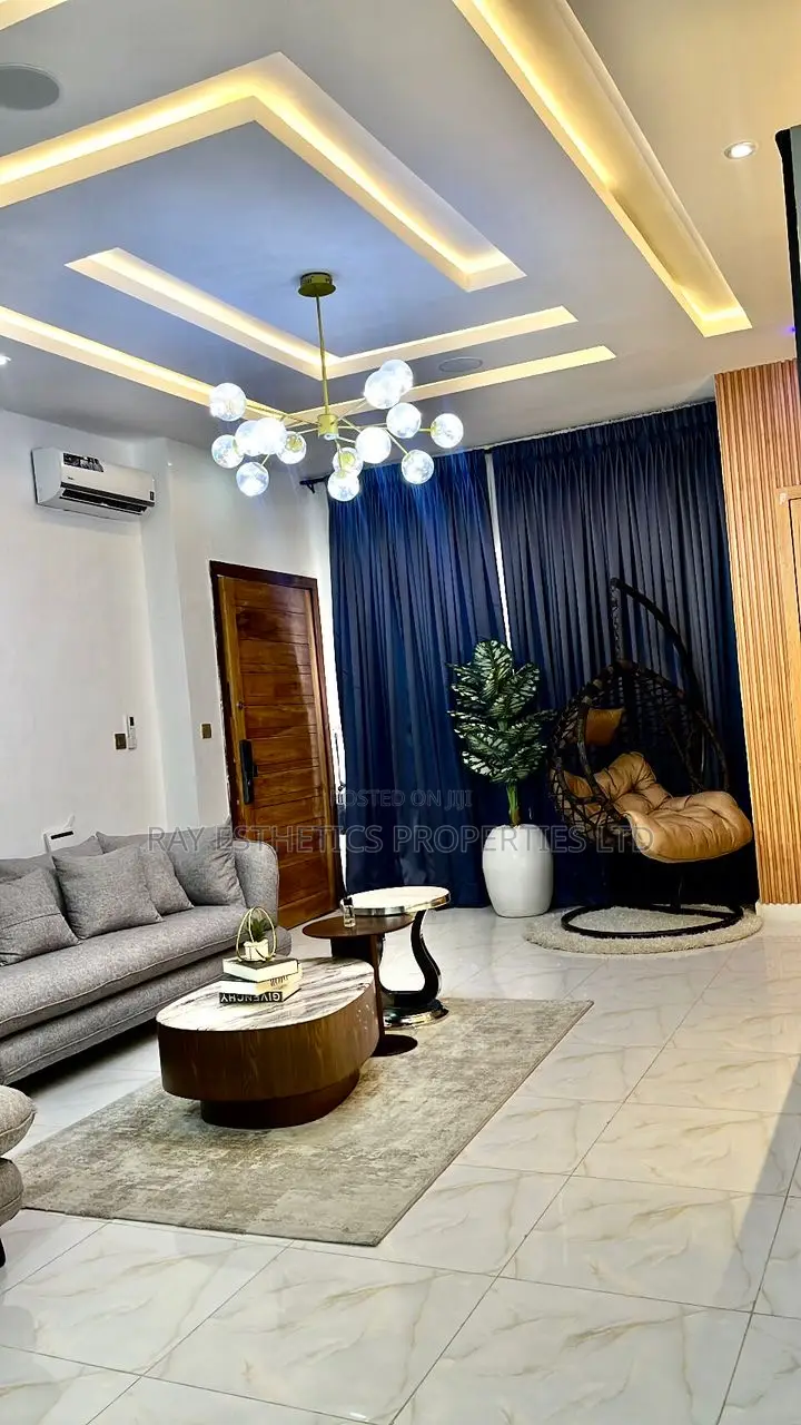 Furnished 2bdrm Block of Flats in Admiralty Homes, Igbo-efon for sale in Igbo-efon