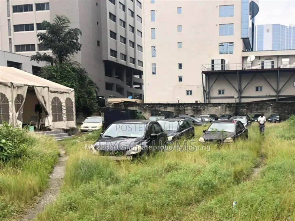 2,088.183 SQM Land Directly on Engineering Close, Victoria Island in Akin Olugbade