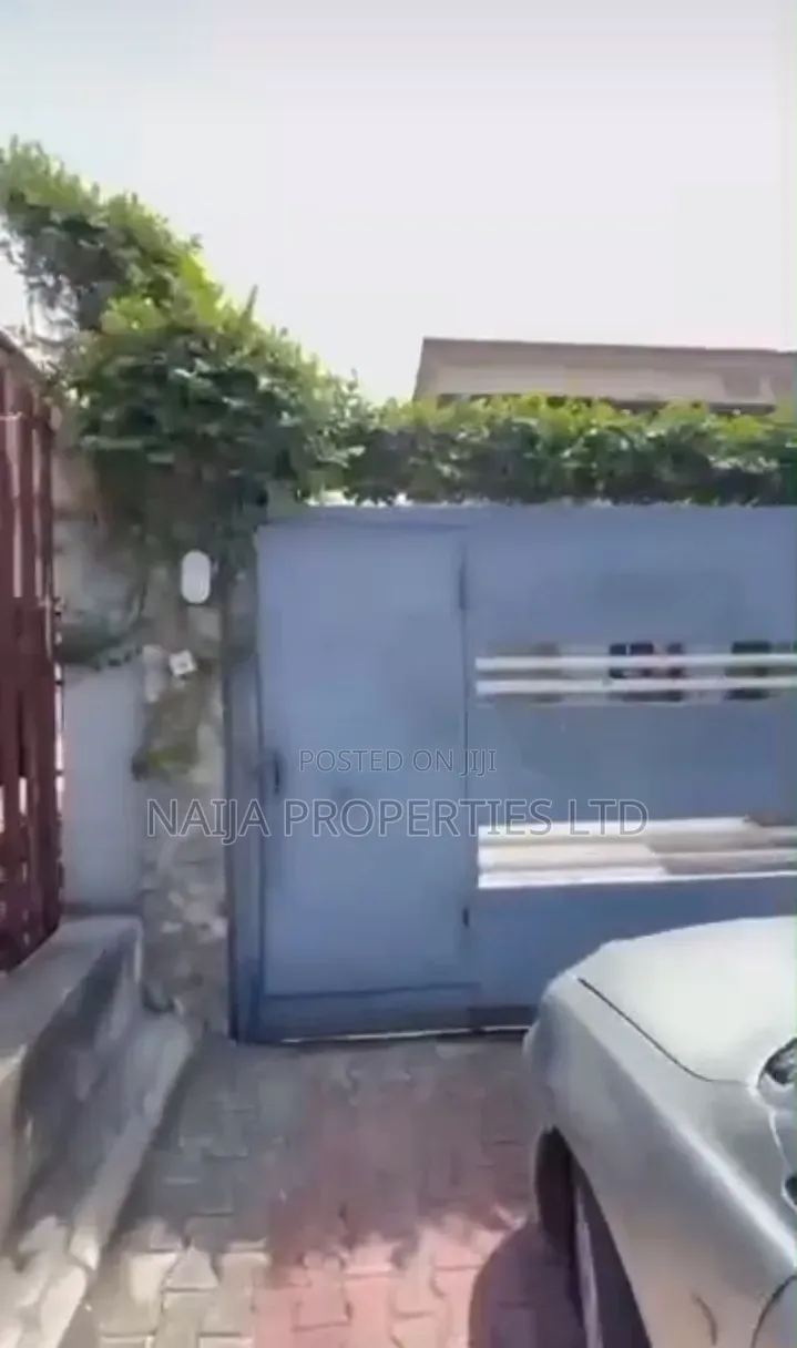 4bdrm Duplex in Off Admiralty Way, Lekki Phase 1 for sale in Lekki Phase 1