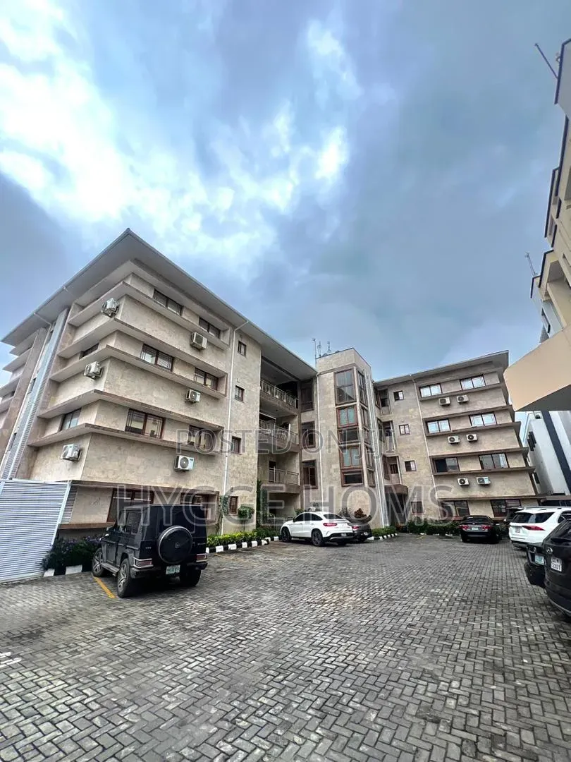 3bdrm Apartment in Banana Island Estate for rent in Banana Island