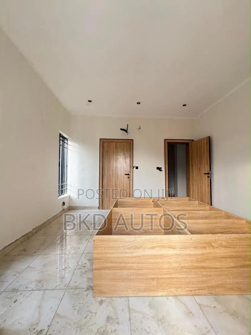 3bdrm Apartment in Opic, Isheri North for sale in Isheri North
