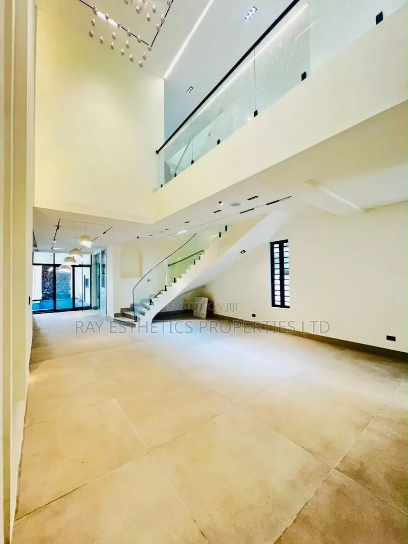 5bdrm Duplex in Belavista Estate, Lekki Phase 1 for sale in Lekki Phase 1
