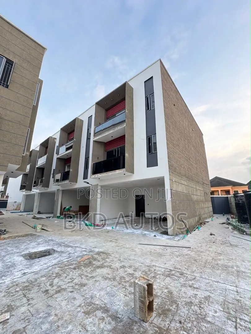 4bdrm Duplex in Isheri North for sale in Isheri North