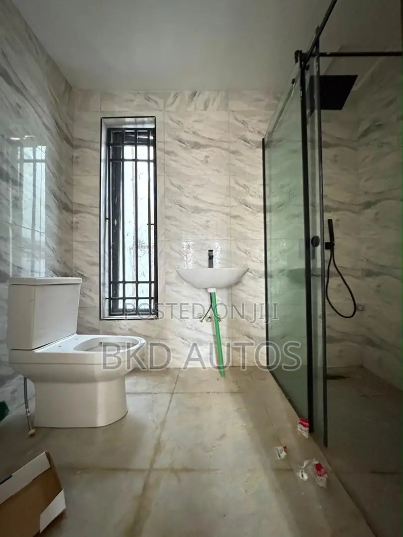 4bdrm Duplex in Isheri North for sale in Isheri North