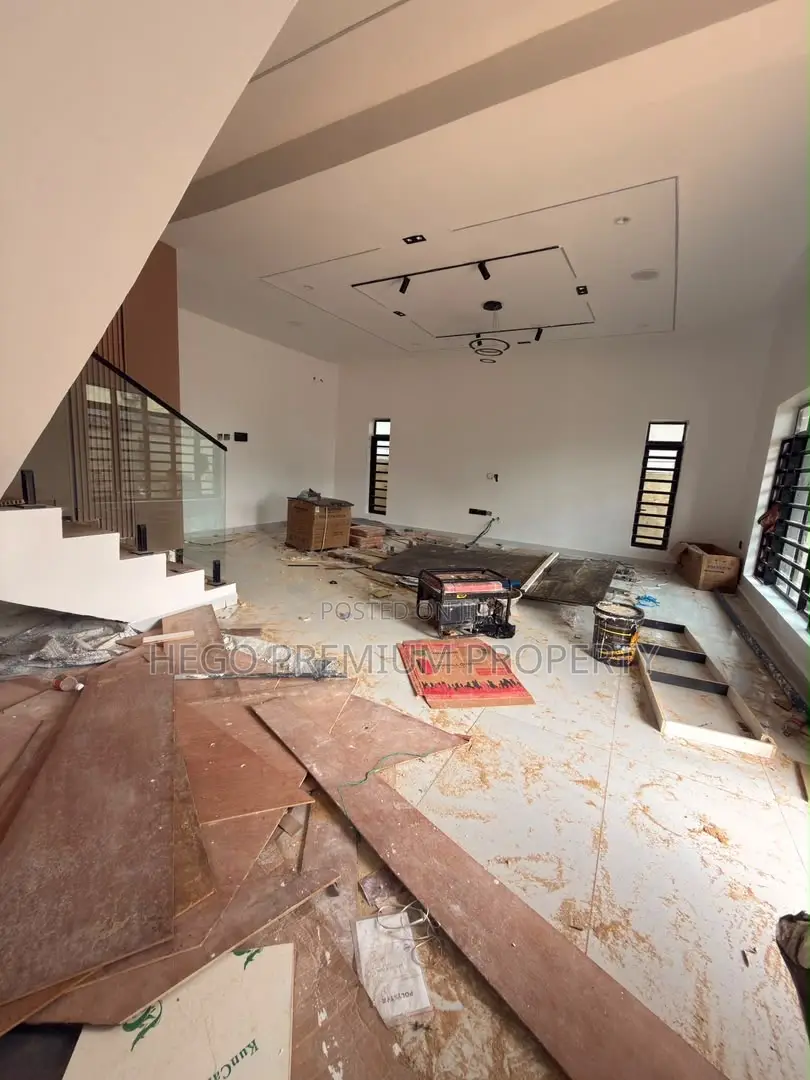 4bdrm Duplex in Woji Estate for sale in Woji