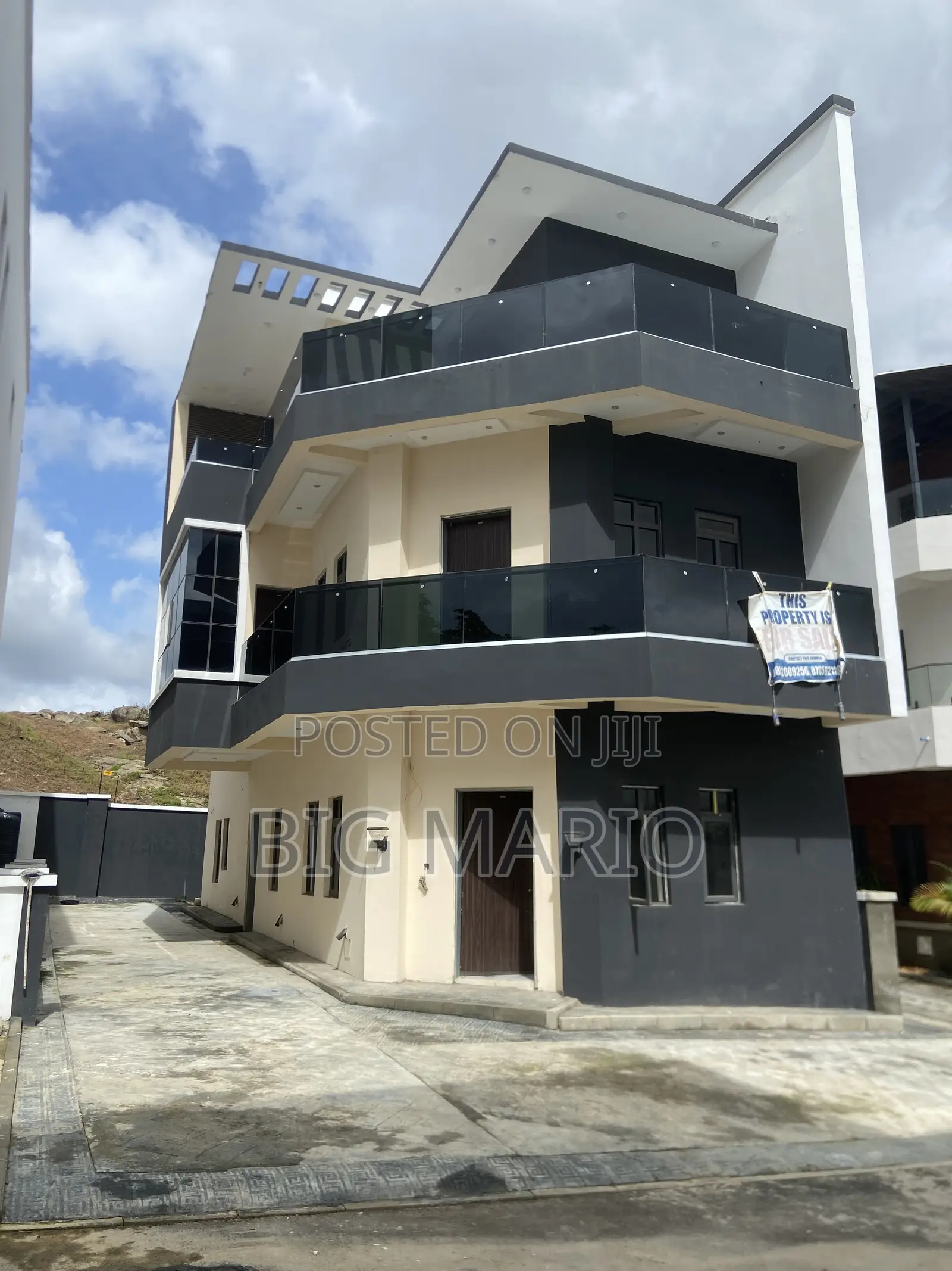 4bdrm Duplex in Guzape Main for sale in Guzape District