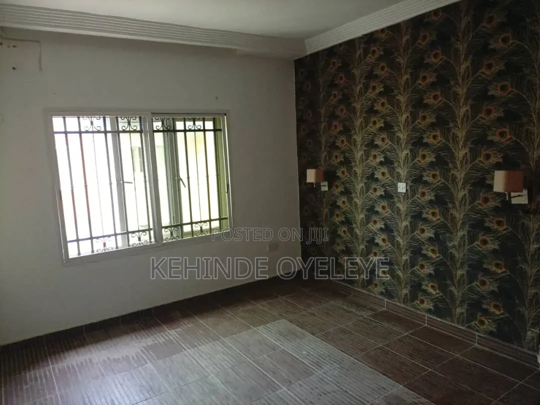4bdrm Townhouse/Terrace in Tokas Home, Ikate-Elegushi for sale in Ikate-Elegushi