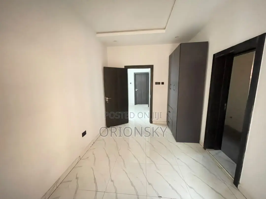 3bdrm Apartment in Ifako-Gbagada for sale in Ifako-Gbagada