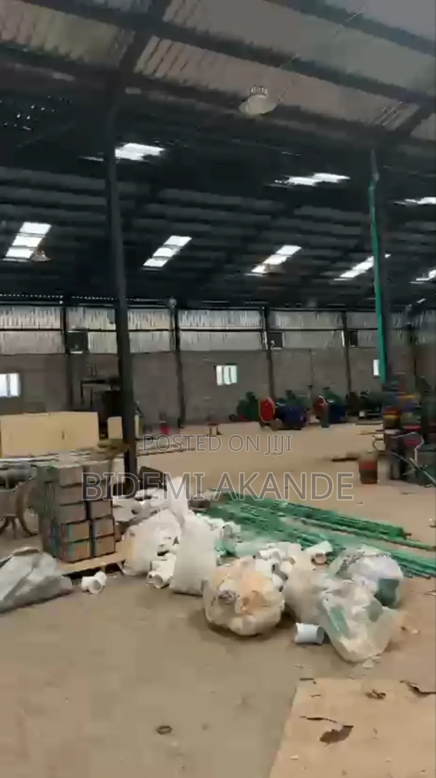 Premium 1,800sqm Warehouse for Lease on Abeokuta–sagamu Expressway in Obafemi-Owode