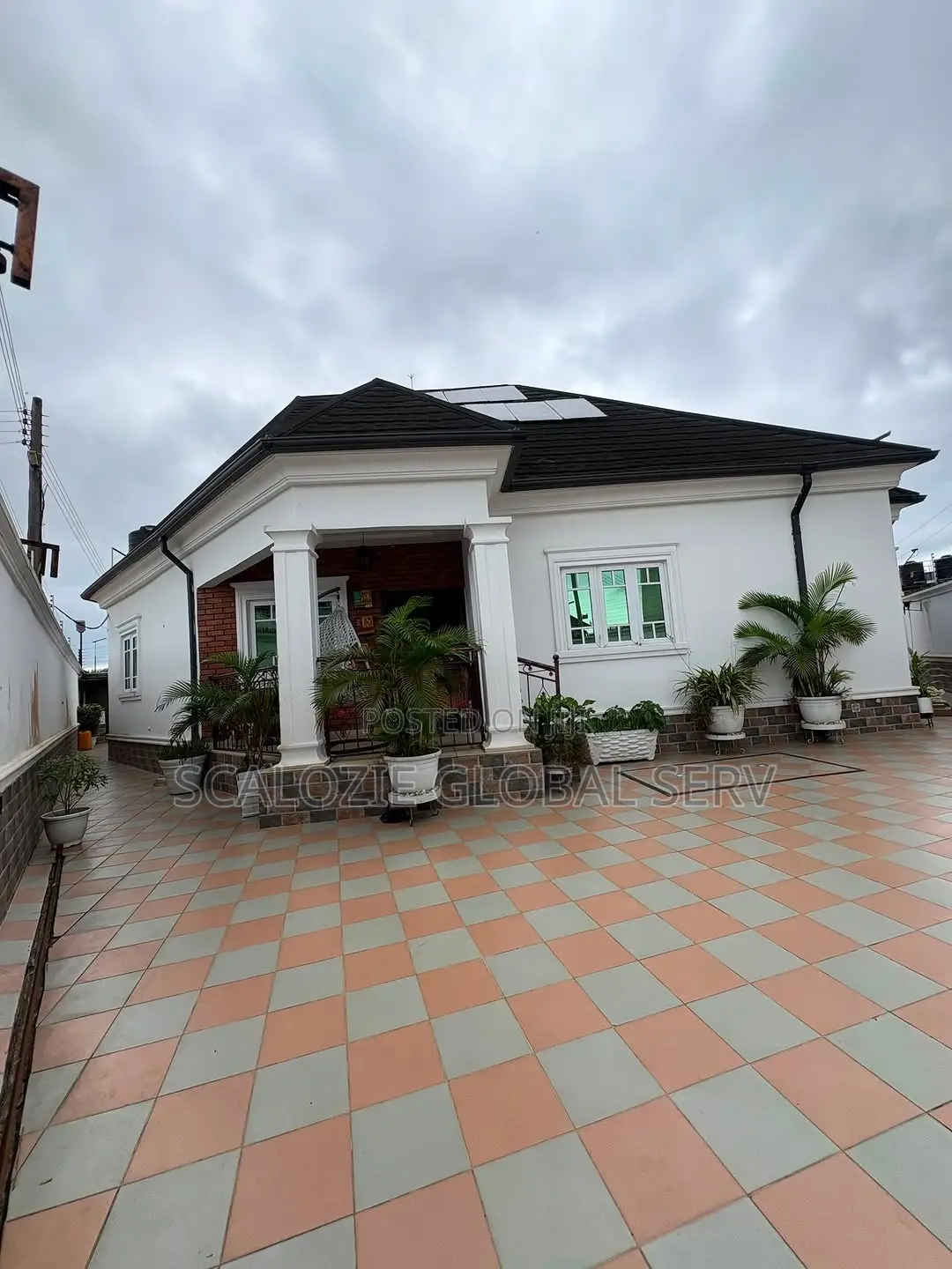 3bdrm Bungalow in Rumukparali, Off for sale in Port-Harcourt