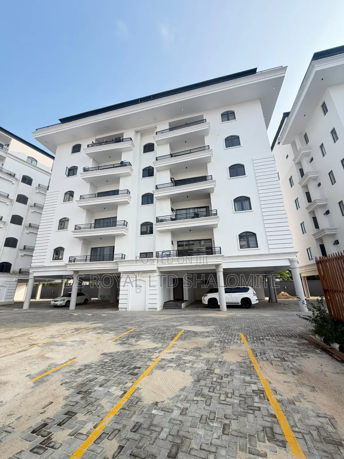 3bdrm Penthouse in Lekki Phase 1 for sale in Lekki Phase 1