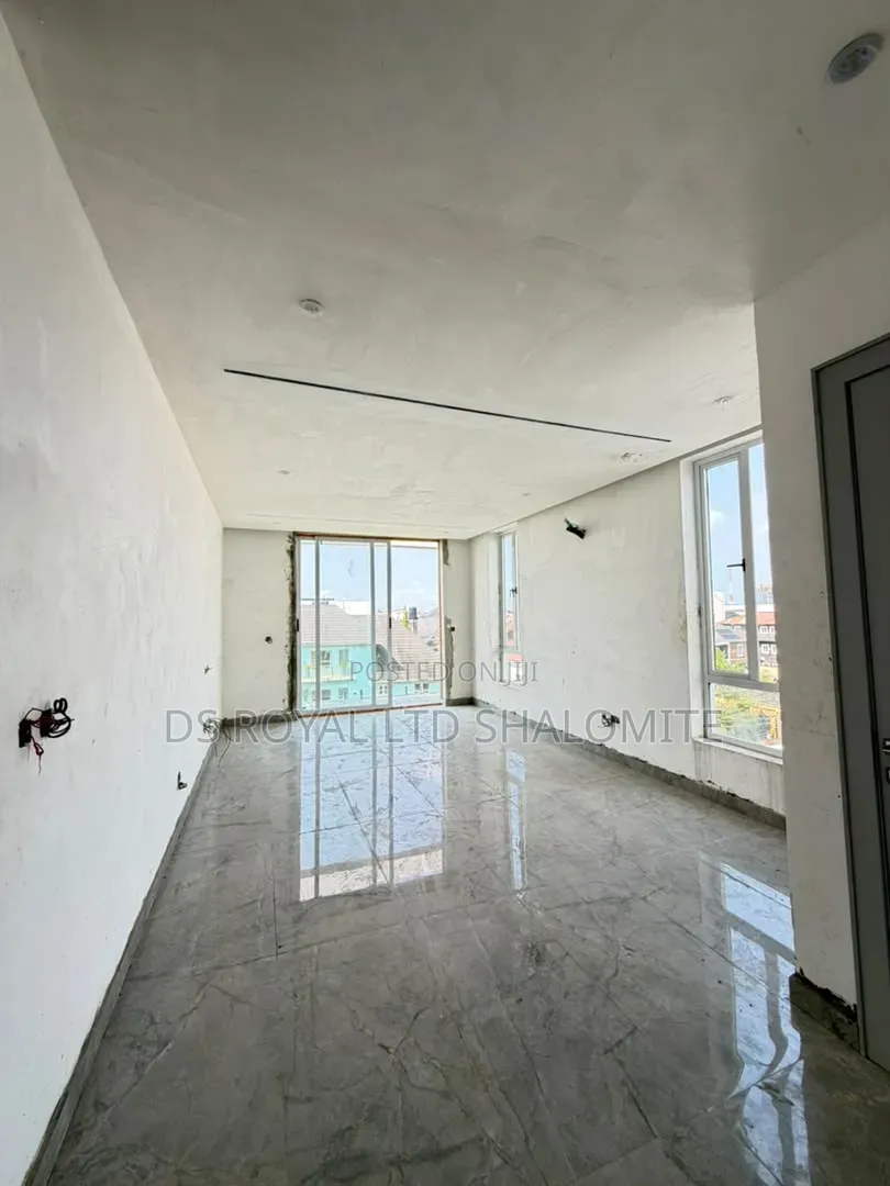 2bdrm Apartment in Lekki Phase 1 for sale in Lekki Phase 1
