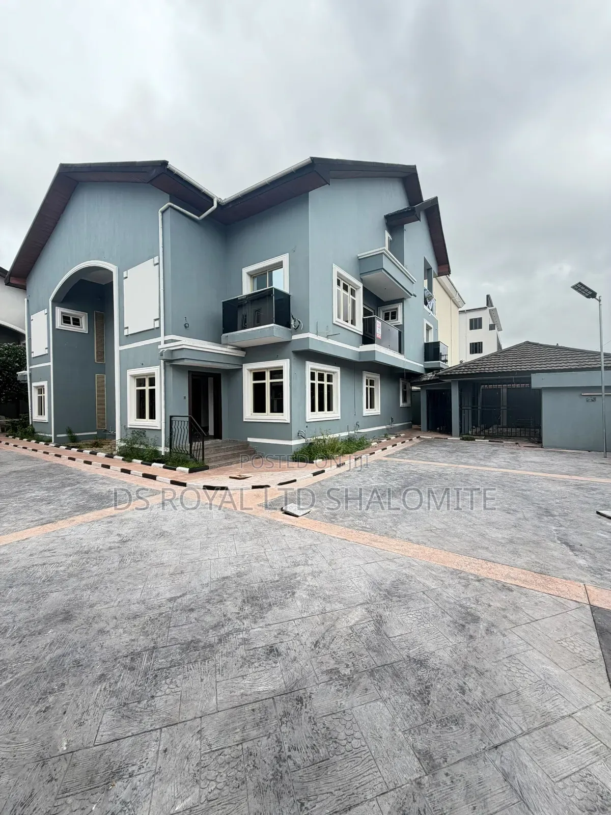 4bdrm Duplex in Victoria Island Extension for sale in Victoria Island Extension