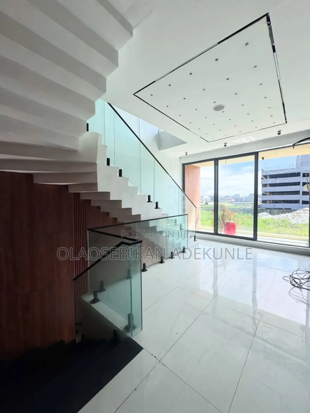 5bdrm Duplex in Lekki Phase 1 for sale in Lekki Phase 1