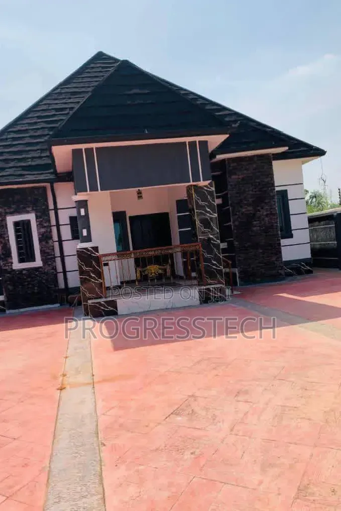 Furnished 4bdrm Bungalow in Owerri for sale in Owerri