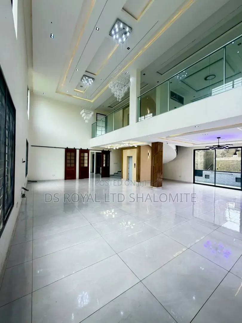 5bdrm Duplex in Ado / Ajah for sale in Ado / Ajah