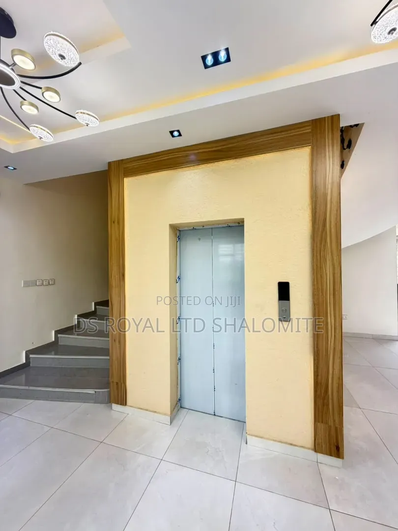 5bdrm Duplex in Ado / Ajah for sale in Ado / Ajah