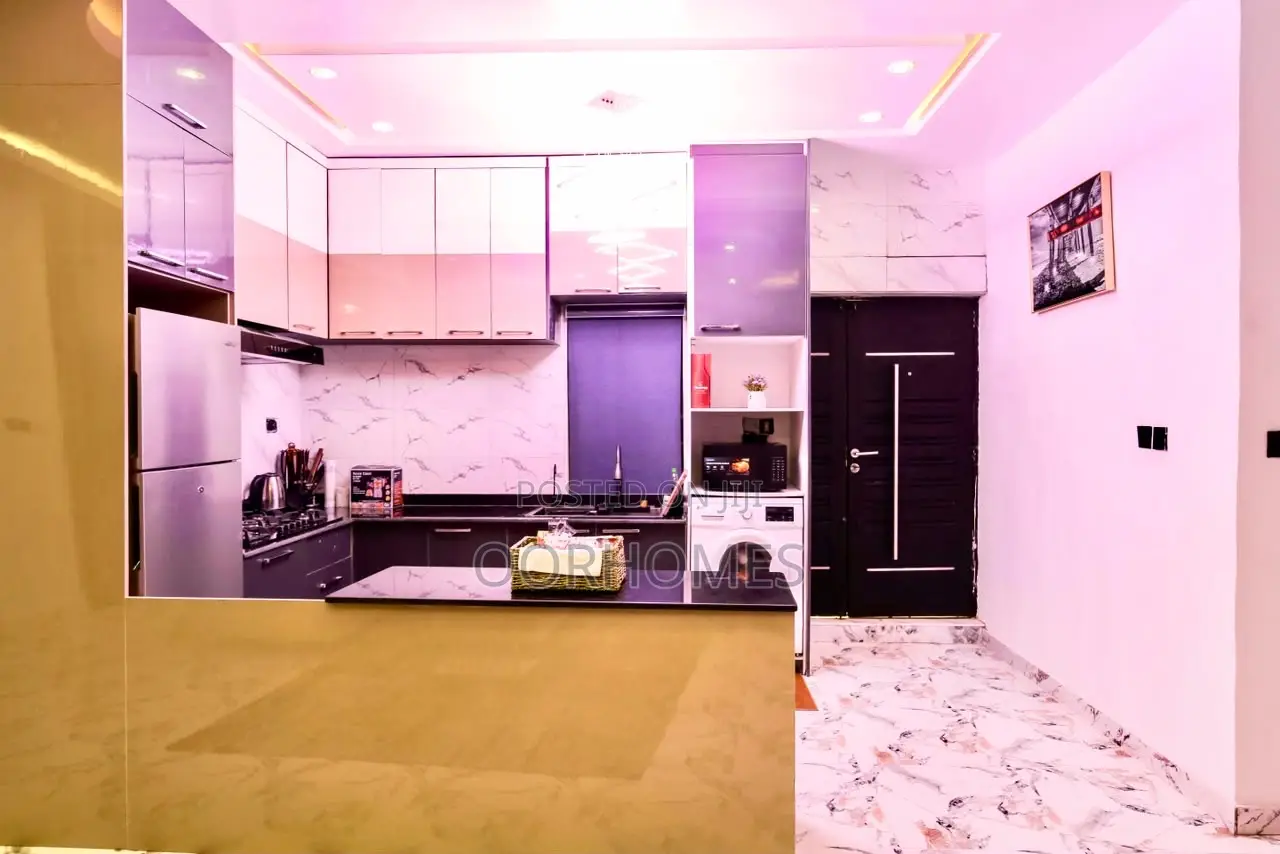 Furnished 3bdrm Duplex in Chevron for rent in Chevron