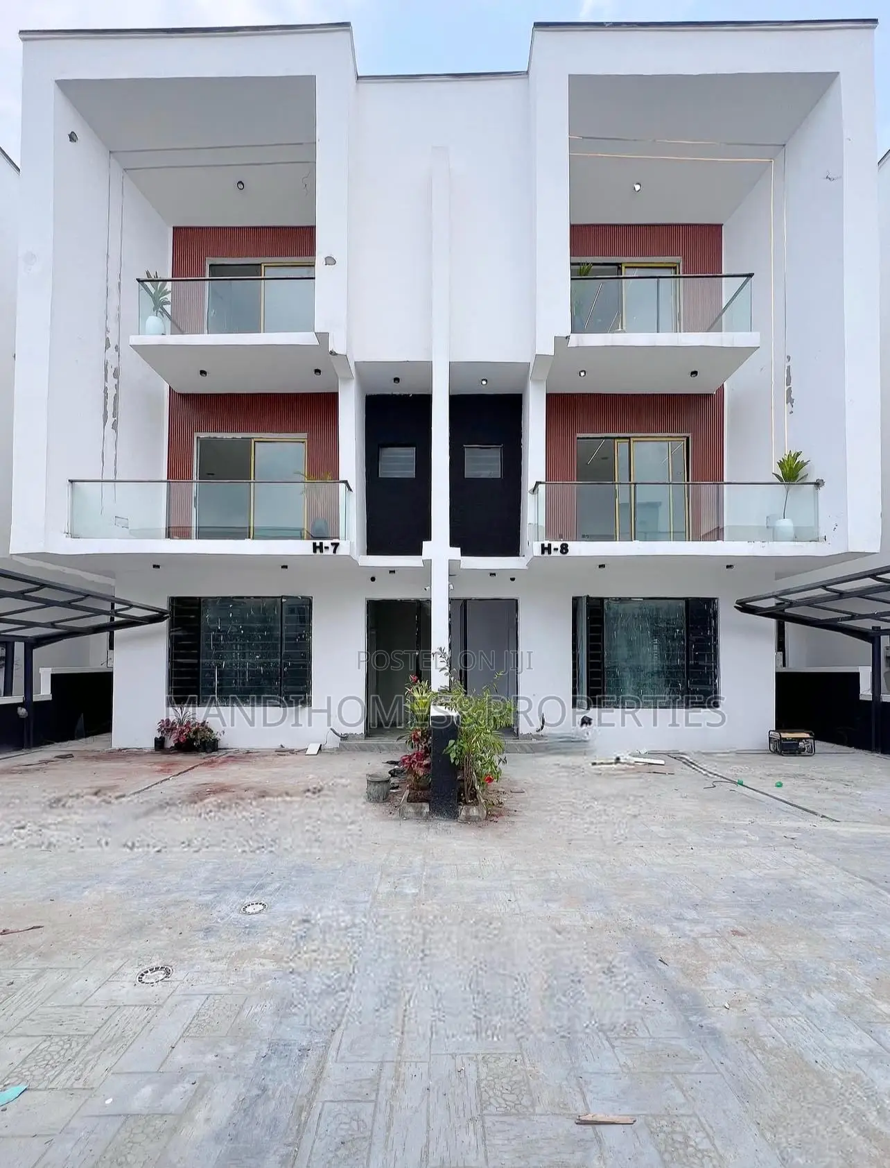 4bdrm Duplex in Lekki Phase 2 for sale in Lekki Phase 2
