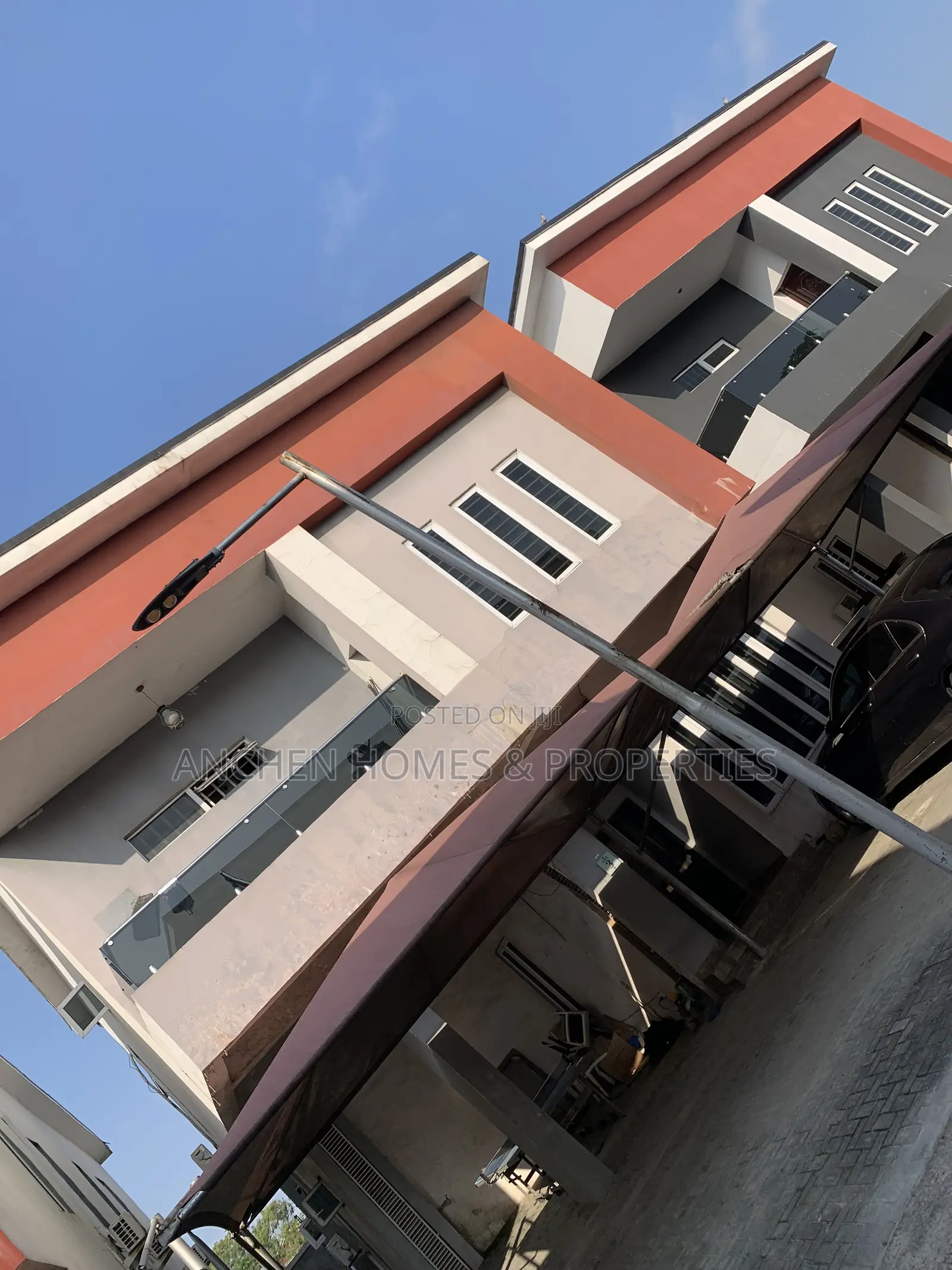 5bdrm Duplex in Zero Flooded And, Lekki for sale in Lekki
