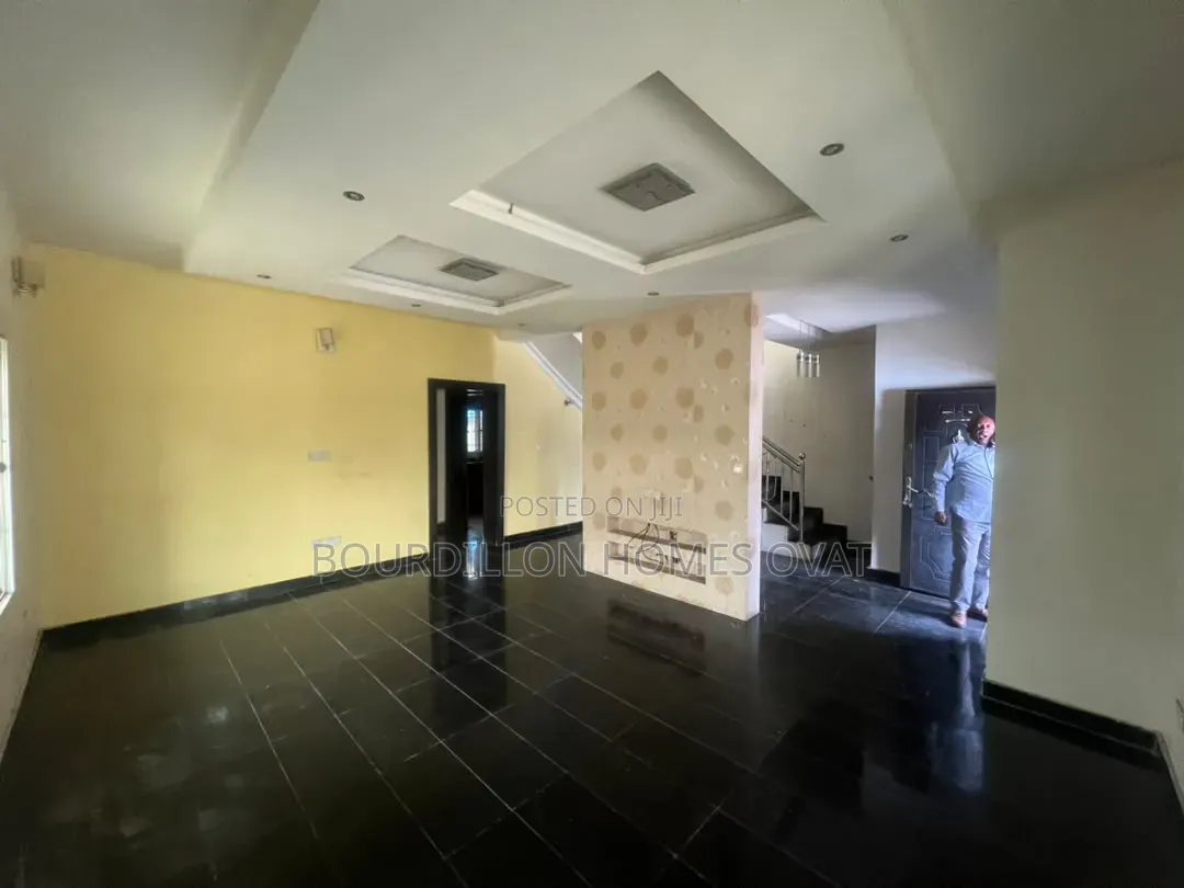 4bdrm Duplex in Ikate Lekki Lagos for rent in Ikate