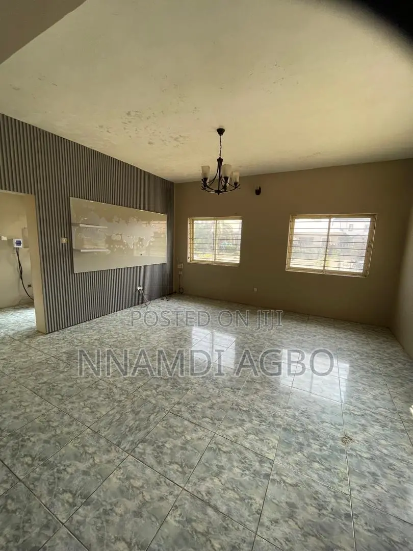 4bdrm Duplex in Lafiaji for rent in Lafiaji
